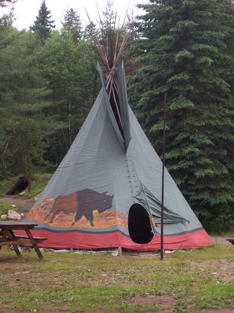Canada dormir dans un tipi